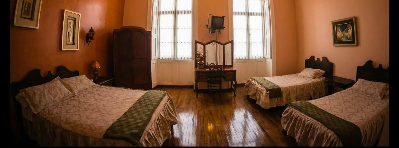 ****  Hotel Posada Colonial Quito Ecuador